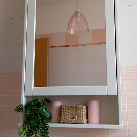 Appartamento Pretty Near Station & Free Parking *